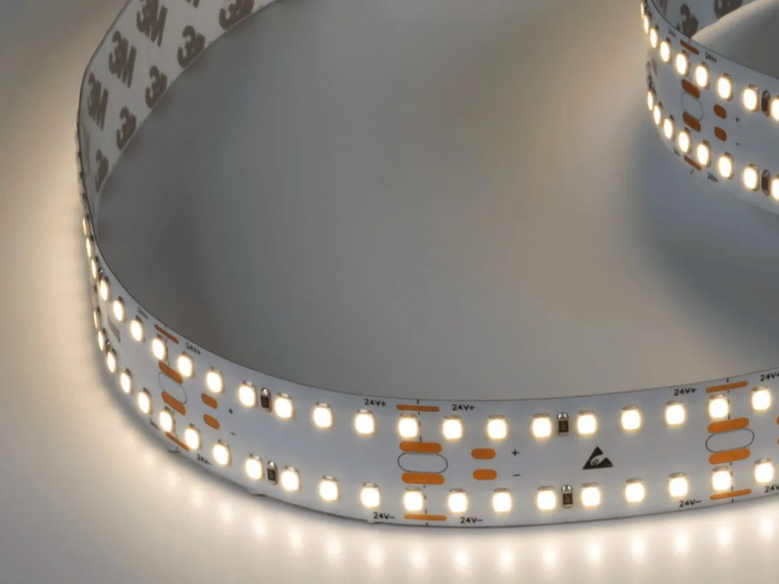 SWG Светодиодная LED лента LUX нейтральное свечение, DSG2280V2-24-NW-33 SWG Светодиодная LED лента LUX нейтральное свечение, DSG2280V2-24-NW-33